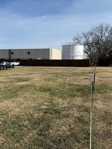 220 E Belt Line Road, Wilmer, TX 75172