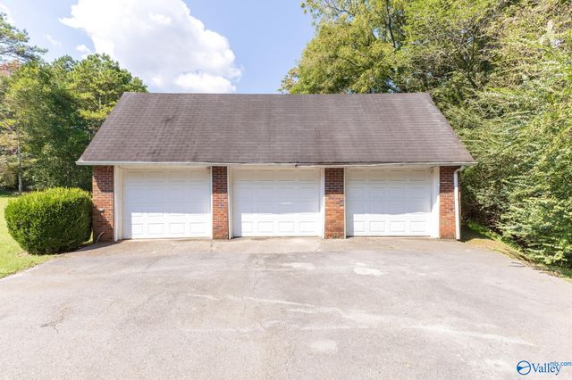 336 Tumpkins Lane NE, Huntsville, AL 35811
