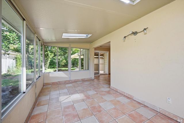 9225 Clyde Ave, Kenwood, CA 95452