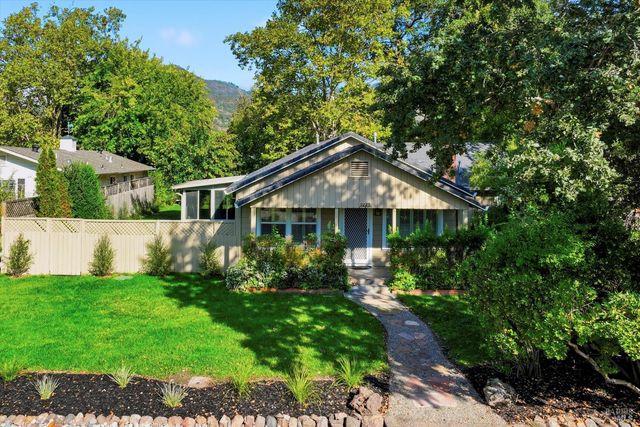 9225 Clyde Ave, Kenwood, CA 95452