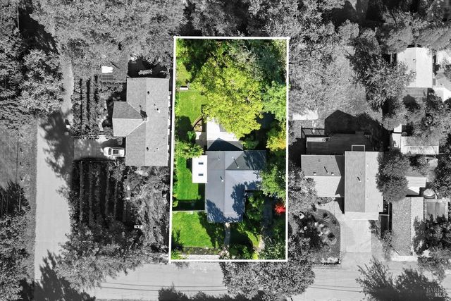 9225 Clyde Ave, Kenwood, CA 95452