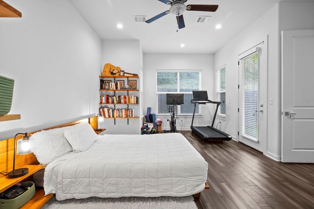 706 Stow DR, Spicewood, TX 78669