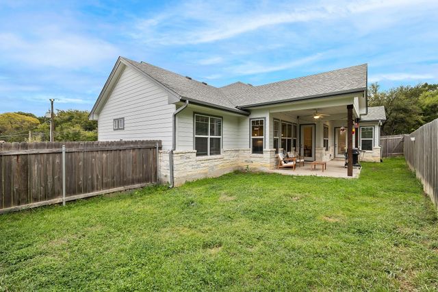 706 Stow DR, Spicewood, TX 78669