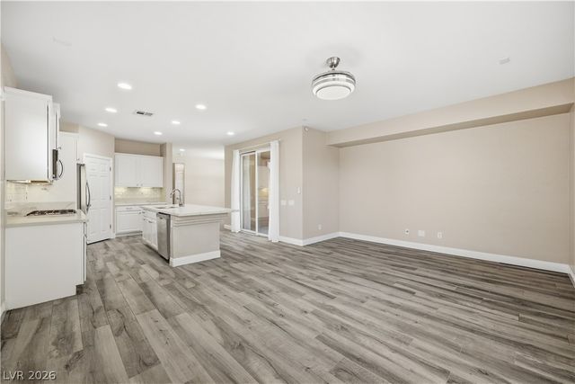 10416 Miners Gulch Avenue, Las Vegas, NV 89135