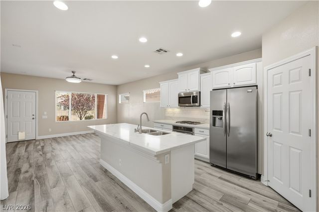 10416 Miners Gulch Avenue, Las Vegas, NV 89135