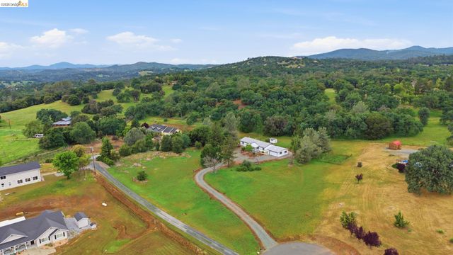 17655 Murphy Ct., Sonora, CA 95370