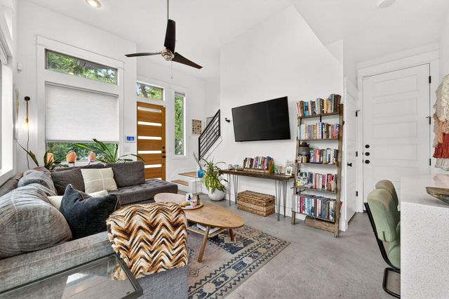 2601 Willow ST B, Austin, TX 78702