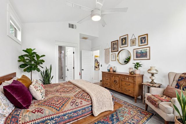 2601 Willow ST B, Austin, TX 78702
