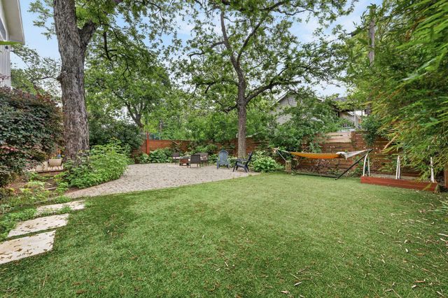 2601 Willow ST B, Austin, TX 78702