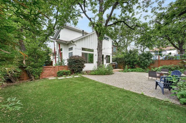2601 Willow ST B, Austin, TX 78702