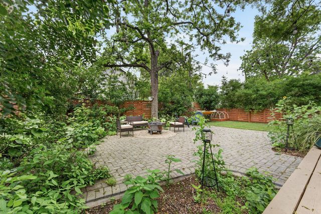 2601 Willow ST B, Austin, TX 78702