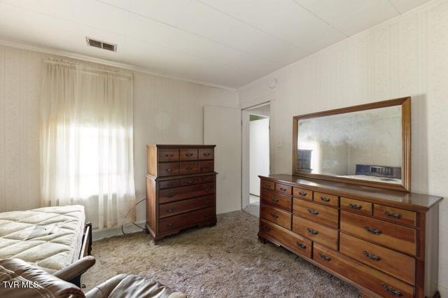 1519 Bloomingdale Road, Kingsport, TN 37660