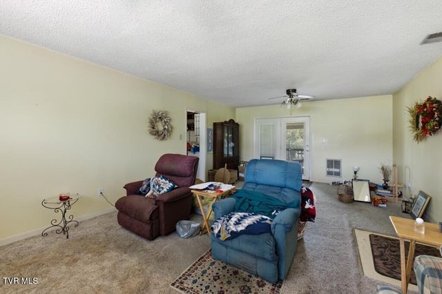 1519 Bloomingdale Road, Kingsport, TN 37660