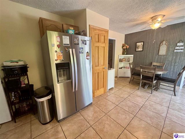 836 Ireland School Road, Radcliff, KY 40160