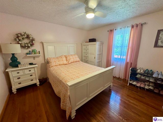836 Ireland School Road, Radcliff, KY 40160