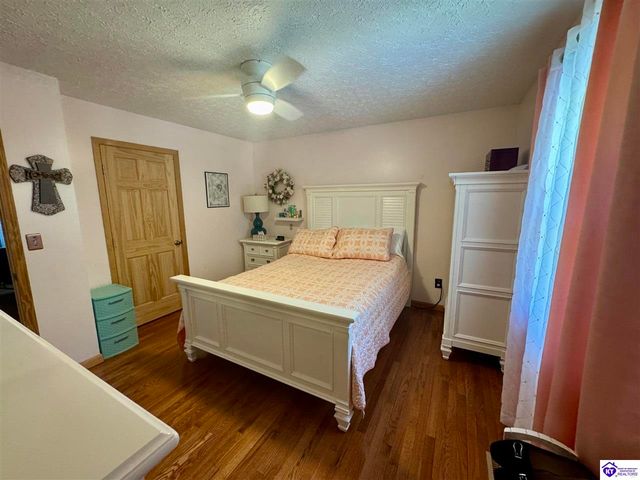 836 Ireland School Road, Radcliff, KY 40160