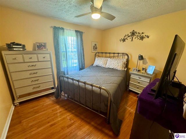 836 Ireland School Road, Radcliff, KY 40160