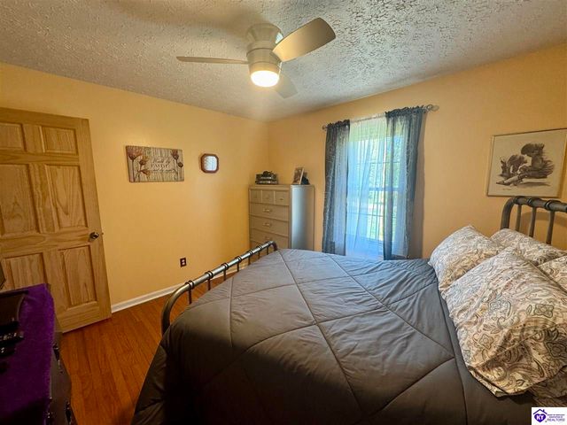 836 Ireland School Road, Radcliff, KY 40160