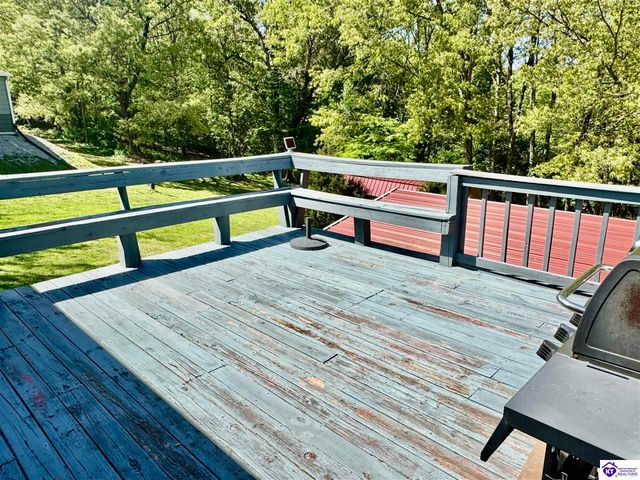836 Ireland School Road, Radcliff, KY 40160