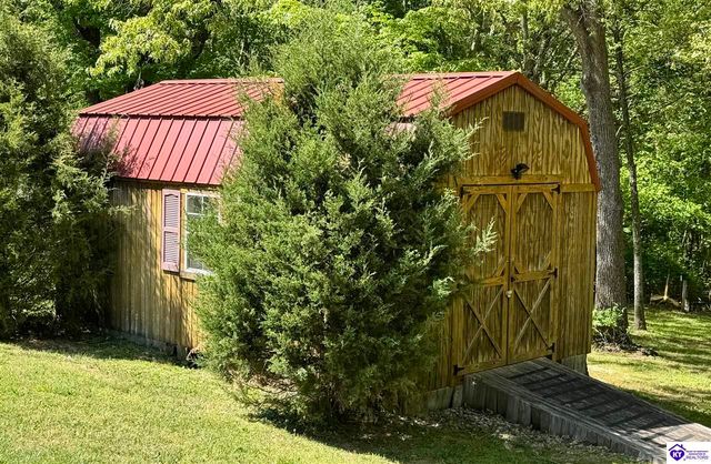 836 Ireland School Road, Radcliff, KY 40160