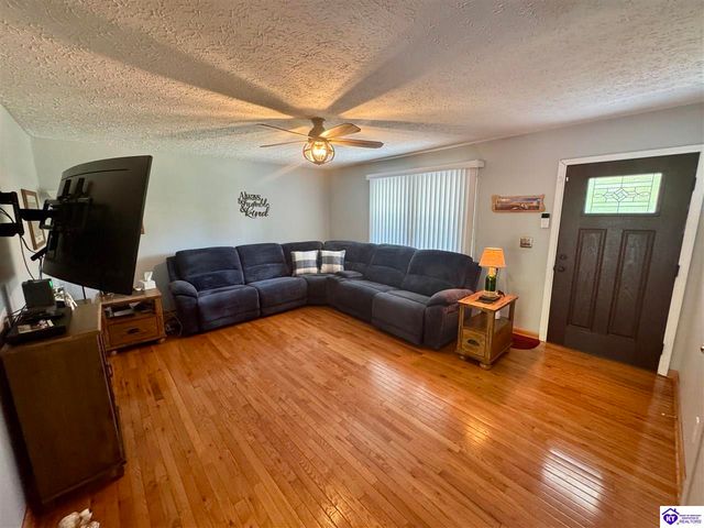 836 Ireland School Road, Radcliff, KY 40160