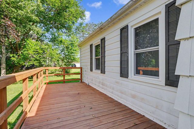 7234 La Porte Road, Washburn, IA 50702