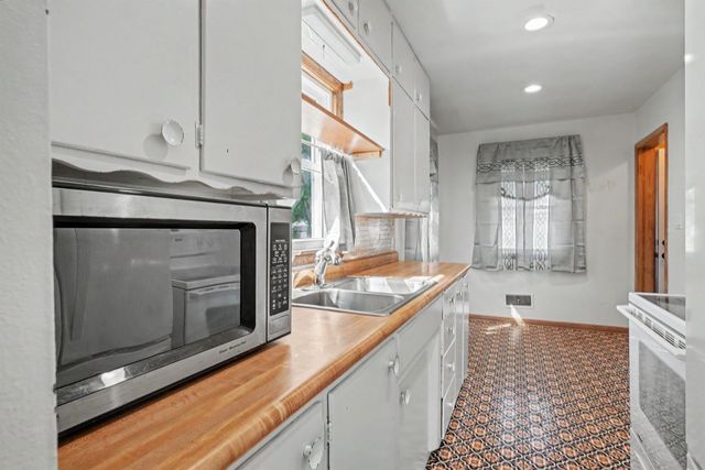 7234 La Porte Road, Washburn, IA 50702