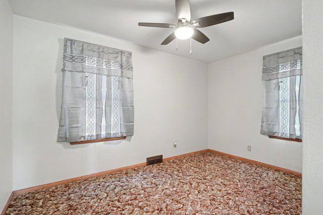 7234 La Porte Road, Washburn, IA 50702
