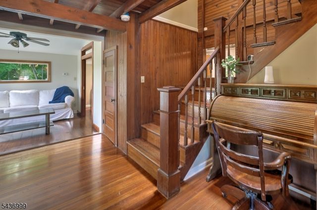 114 Lakeside Dr, Liberty Twp., NJ 07823