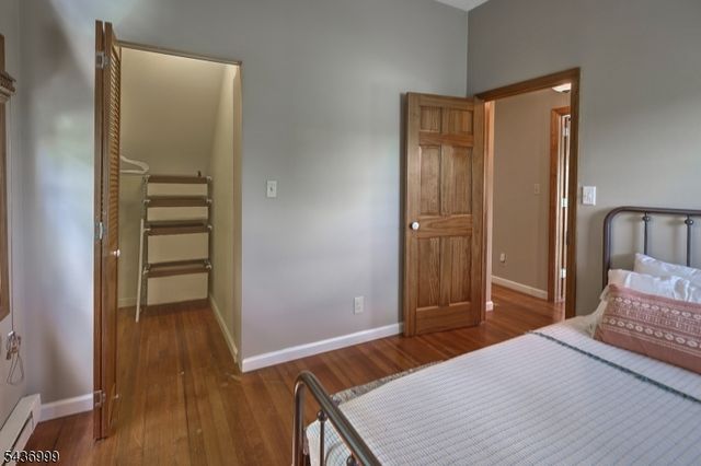 114 Lakeside Dr, Liberty Twp., NJ 07823