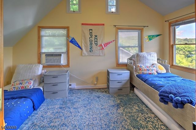 114 Lakeside Dr, Liberty Twp., NJ 07823