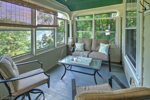 114 Lakeside Dr, Liberty Twp., NJ 07823