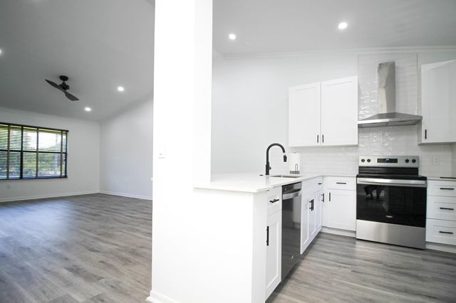 13055 Albright Court 20, Wellington, FL 33414