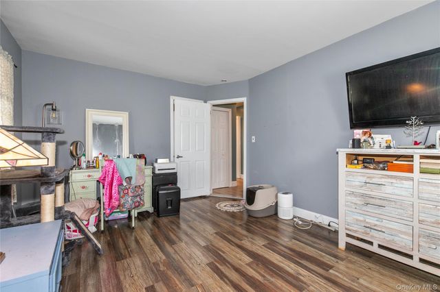 713 Wren Court, West Hempstead, NY 11552