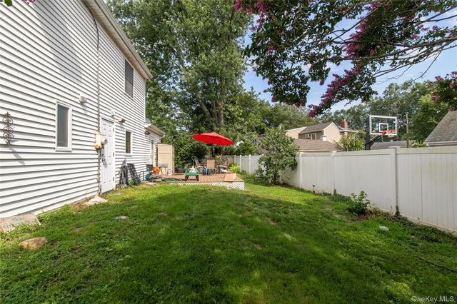 713 Wren Court, West Hempstead, NY 11552