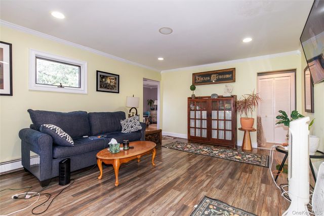 713 Wren Court, West Hempstead, NY 11552
