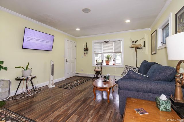 713 Wren Court, West Hempstead, NY 11552