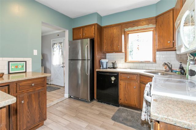 713 Wren Court, West Hempstead, NY 11552