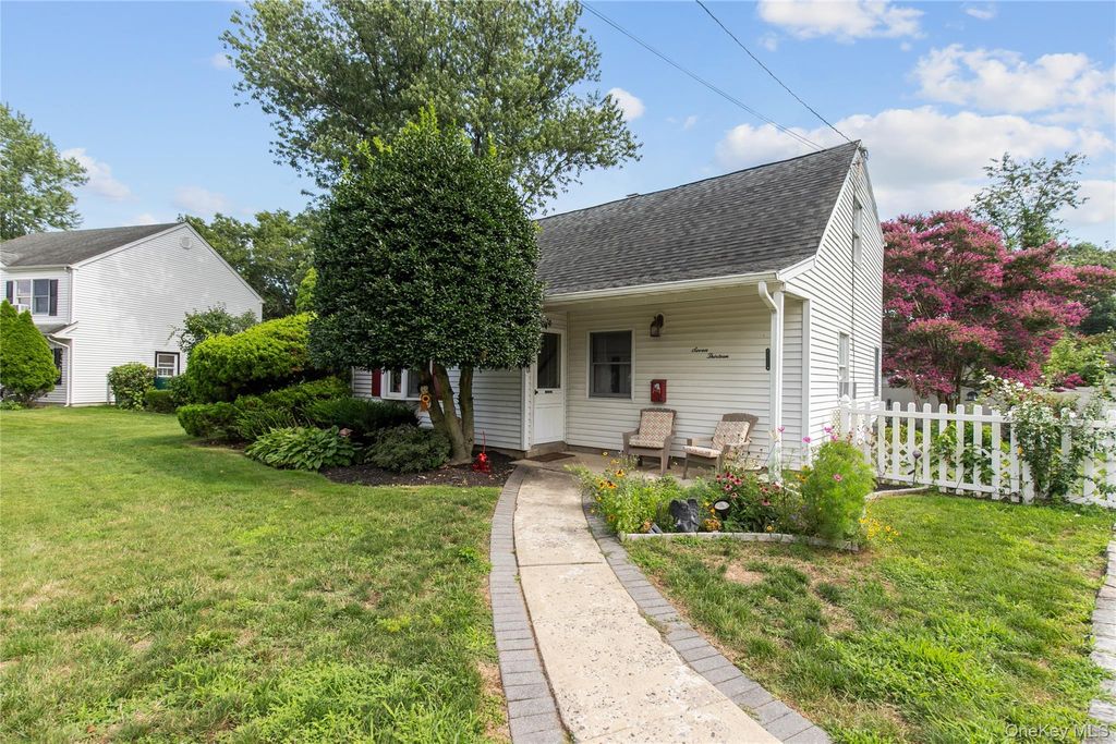 713 Wren Court, West Hempstead, NY 11552 — photo 3