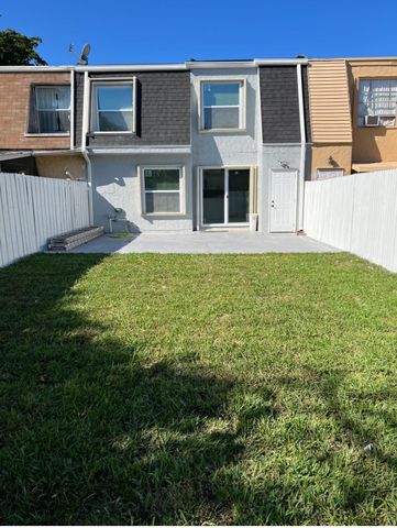 314 Sunshine Drive, Coconut Creek, FL 33066