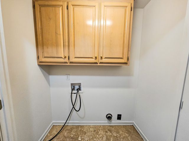 107 Cascade Ln, Bell Buckle, TN 37020