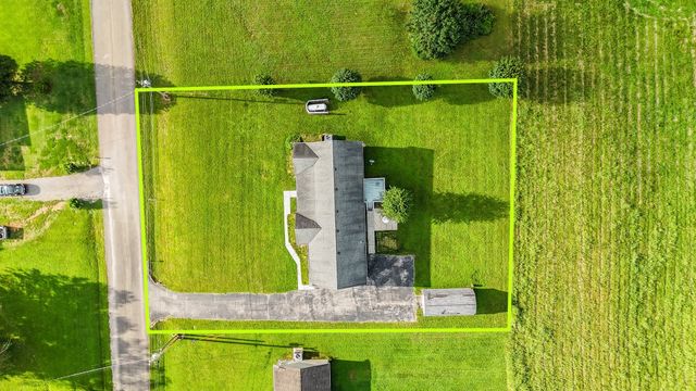107 Cascade Ln, Bell Buckle, TN 37020