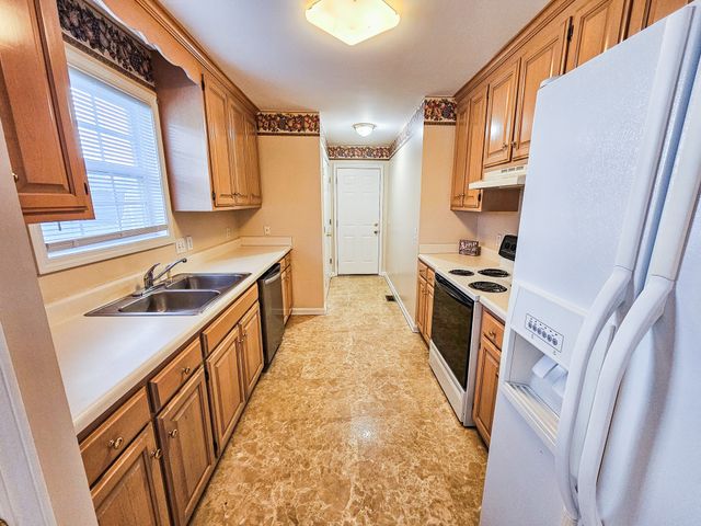 107 Cascade Ln, Bell Buckle, TN 37020