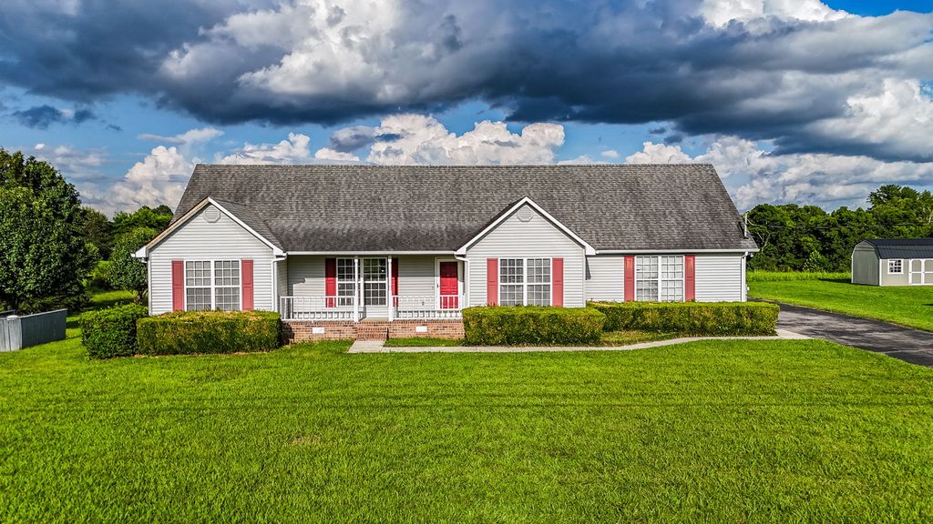 107 Cascade Ln, Bell Buckle, TN 37020