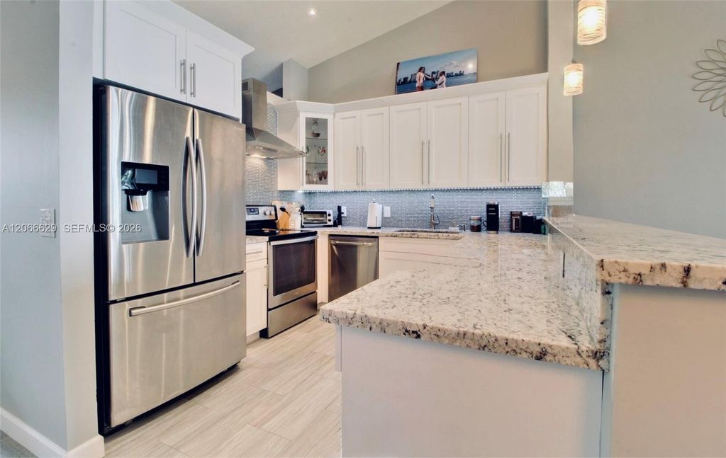 206 Liberty Court ., Deerfield Beach, FL 33442