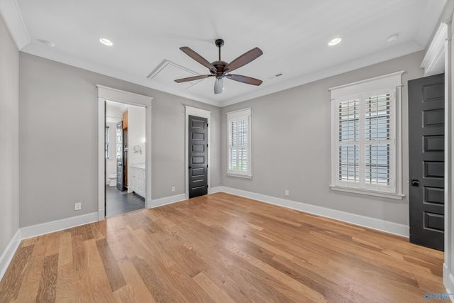 8 College Hill Circle NW, Huntsville, AL 35806