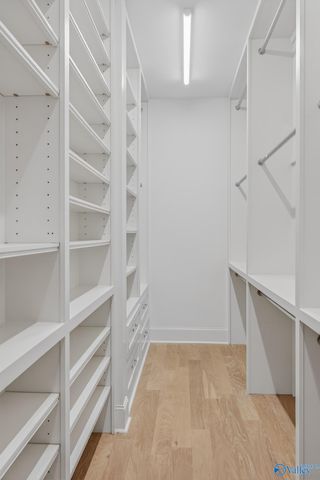 8 College Hill Circle NW, Huntsville, AL 35806