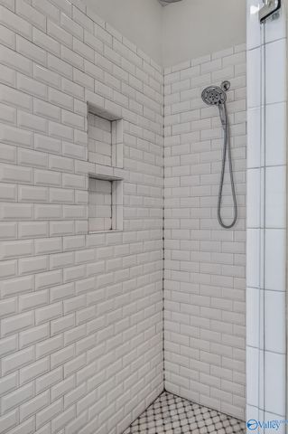 8 College Hill Circle NW, Huntsville, AL 35806