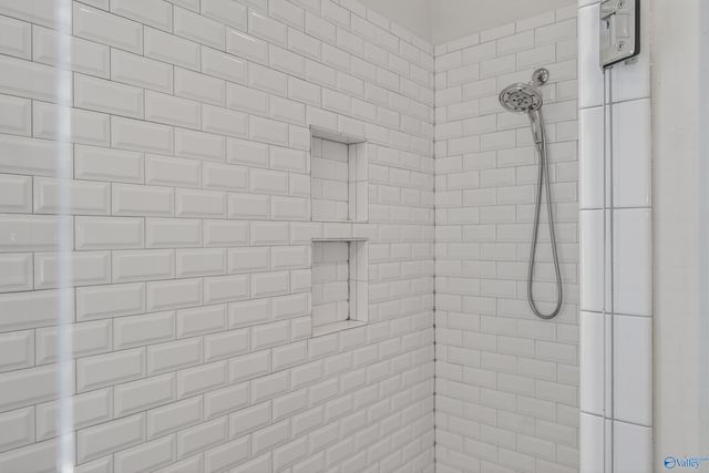 8 College Hill Circle NW, Huntsville, AL 35806