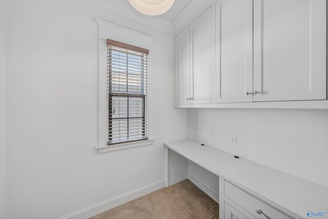 8 College Hill Circle NW, Huntsville, AL 35806